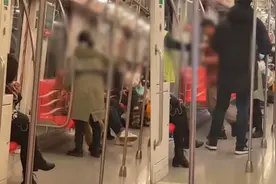南京一男子地铁上猥亵身边女生被狂扇耳光 警方：男子已被行拘视频封面