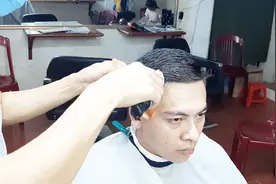 长脸型男士发型怎么剪？周围铲短，刮一道，帅到不敢想