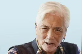 肝明明在人体右侧，为什么中医还说左肝右肺？视频封面
