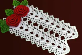 「钩针教程」漂亮的玫瑰花帘子的编织方法，织长点很好看的！视频封面