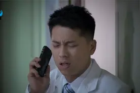 一个月终于结束，亲家公要走了，丈母娘在饭桌上唱歌视频封面