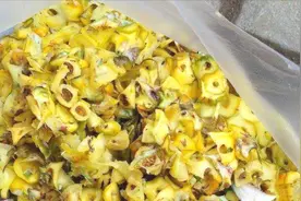 买菠萝时，菠萝皮一定要带回家，这个用途太棒了，轻松省下好几百视频封面