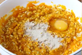 南瓜加燕麦片这样做太香了，营养健康还低脂，一周吃6次吃不腻