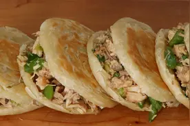 在家也能轻松做好吃的肉夹馍，皮酥脆肉香浓，不比外面买的差