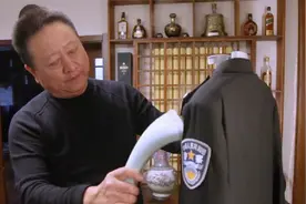 天津退休老民警做主播成中国华生：脱下的是警服，脱不下的是责任视频封面