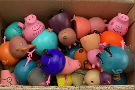 小猪佩奇玩具大合集，猪爷爷 狗爷爷 猪爸爸 羚羊老师 猪妈妈