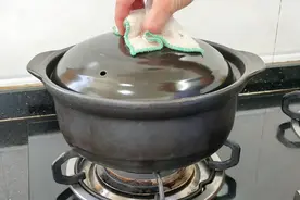 广州茶楼一锅让人越吃越爱的早点，教你家常做法，鲜香营养又好吃