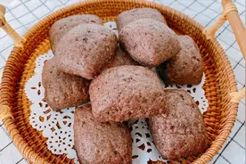 减脂期必备的全麦燕麦馒头，蓬松暄软麦香味十足，营养丰富热量低视频封面