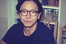 东方卫视暂缓播出抗疫晚会，此前有词曲作者称未获授权视频封面