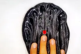 用黑色洗发水制作一款黑色的史莱姆，黑亮的颜色玩起来非常解压视频封面