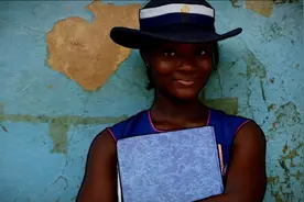 被"理所应当"眷顾的幸运女孩！在不幸生存环境下生存的幸运儿!视频封面