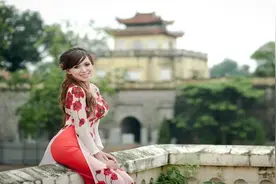 真正的越南美女长什么样，谁看了都得多看两眼，镜头记录惊艳一幕视频封面
