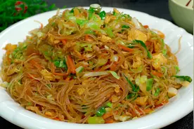 分享包菜粉丝好吃的做法，不坨不粘锅，下酒又下饭