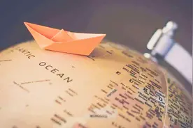 北京企业外迁，京津冀一体化建设！河北将获最大收益！视频封面