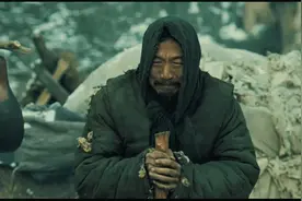见证战争时的苦难饥荒年代，1942年老百姓因吃不上粮食而饿死！视频封面