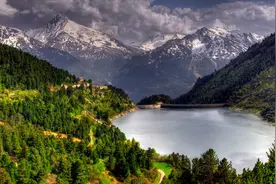 中世纪的欧洲人都吃些什么？他们吃生肉吗？视频封面