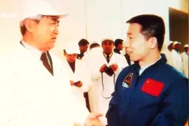 老航天人不忘航天报国初心，勇担航天强国使命视频封面