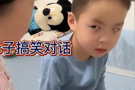 妈妈说出多年埋藏的秘密，爸爸听后直接哭了，孩子说的话太感人了视频封面