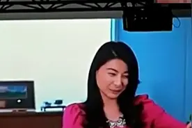 2012年，霍启刚浪漫求婚郭晶晶，并亲自策划婚礼小片视频封面