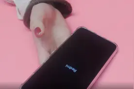 晚上睡觉的时候，手机应该放在哪？很多人都做错了视频封面