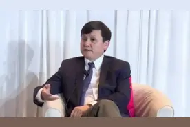 张文宏：中国疫情初期什么都没有 靠中华传统智慧并肩作战视频封面