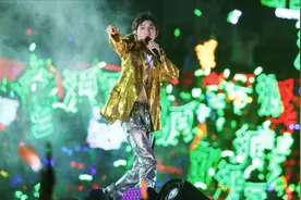 20190810六周年演唱会王源《别找我麻烦》视频封面