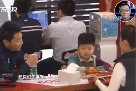 妈妈强迫孩子吃播赚钱：“不听话我就打你”，真是残忍！视频封面
