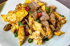 饭店必点下饭菜“农家一碗香”，原来做法这么简单，出锅流口水了