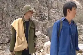 绝胜天良：黑社会欺负放羊老头，没想到老头不是一般人，好看了！视频封面