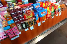 实拍昆明长水国际机场，带大家看看机场内的物价水平如何？视频封面