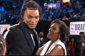 【2021NBA选秀】第十顺位！新奥尔良鹈鹕队选中扎伊尔·威廉姆斯视频封面
