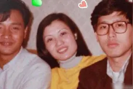张国荣唐鹤德陈淑芬30年前旧照曝光 哥哥面露青涩笑容纯真视频封面