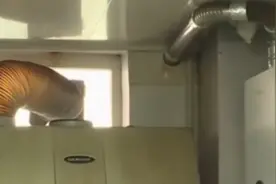 邻居家一做饭，自家厨房却油烟味不断，真相让人意外丨生活这一刻视频封面