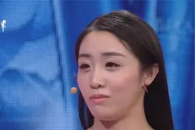 女孩总是给男生买礼物，小伙抱怨压力太大很沉重丨爱情保卫战