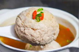 肉饼鸡蛋汤的做法，汤鲜味美，爽滑劲道，新手也能一次成功！