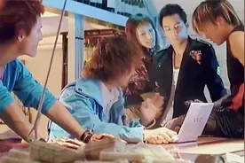 吴彦祖从小遭父亲的毒打，导致成性格叛逆，成为最狠的劫匪!刺激视频封面