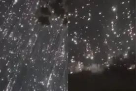 俄军再发射铝热燃烧弹：乌士兵第一视角拍下漫天火雨 杀伤力很大视频封面