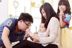 家有一儿一女，老了以后财产怎么分？聪明的父母这样做，值得学习视频封面