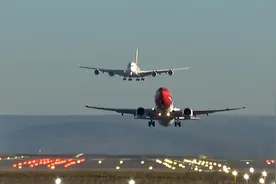 为什么飞机在降落时要“三转弯”？涨知识了！视频封面