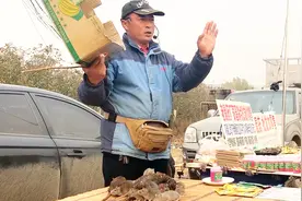 农村大爷集市上卖老鼠药，俗称“一滴灵”，猜猜究竟有多贵？