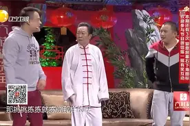 小品：大叔把当未来女婿，结果真女婿来了，以为女儿脚踩两只船视频封面