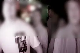 11岁孩子开车 爹妈就坐在副驾驶和后座！视频封面