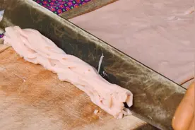 探索云南深山里的美味，男女老少都爱吃的芋头粉，是如何做成的？视频封面
