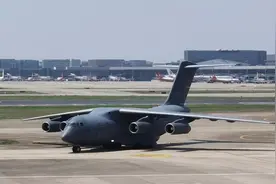 现场：多架运-20又降落上海虹桥机场 新一批支援力量抵沪视频封面