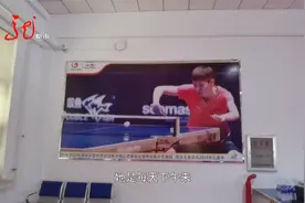 夺得女子乒乓球团体奥运金牌 黑龙江小将王曼昱出场 见证历史视频封面