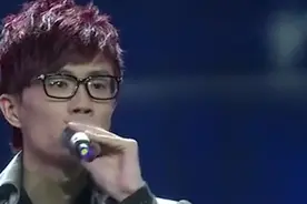 许嵩代表歌曲《断桥残雪》，万人大合唱，现场太沸腾了视频封面