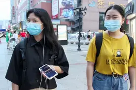 男朋友总在大街上偷看别的女生怎么办？小妹妹方法不错，值得效仿视频封面