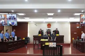 与不法商人大搞权钱交易11年敛财近千万，原副市长获刑7年视频封面