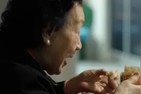 名老中医陈彤云，60年不变的饮食习惯，可能是长寿秘诀视频封面