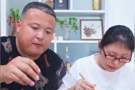 80买猪肥肠，高压锅炖八分钟，肥肠豆腐烧一锅，媳妇吃一口说真香